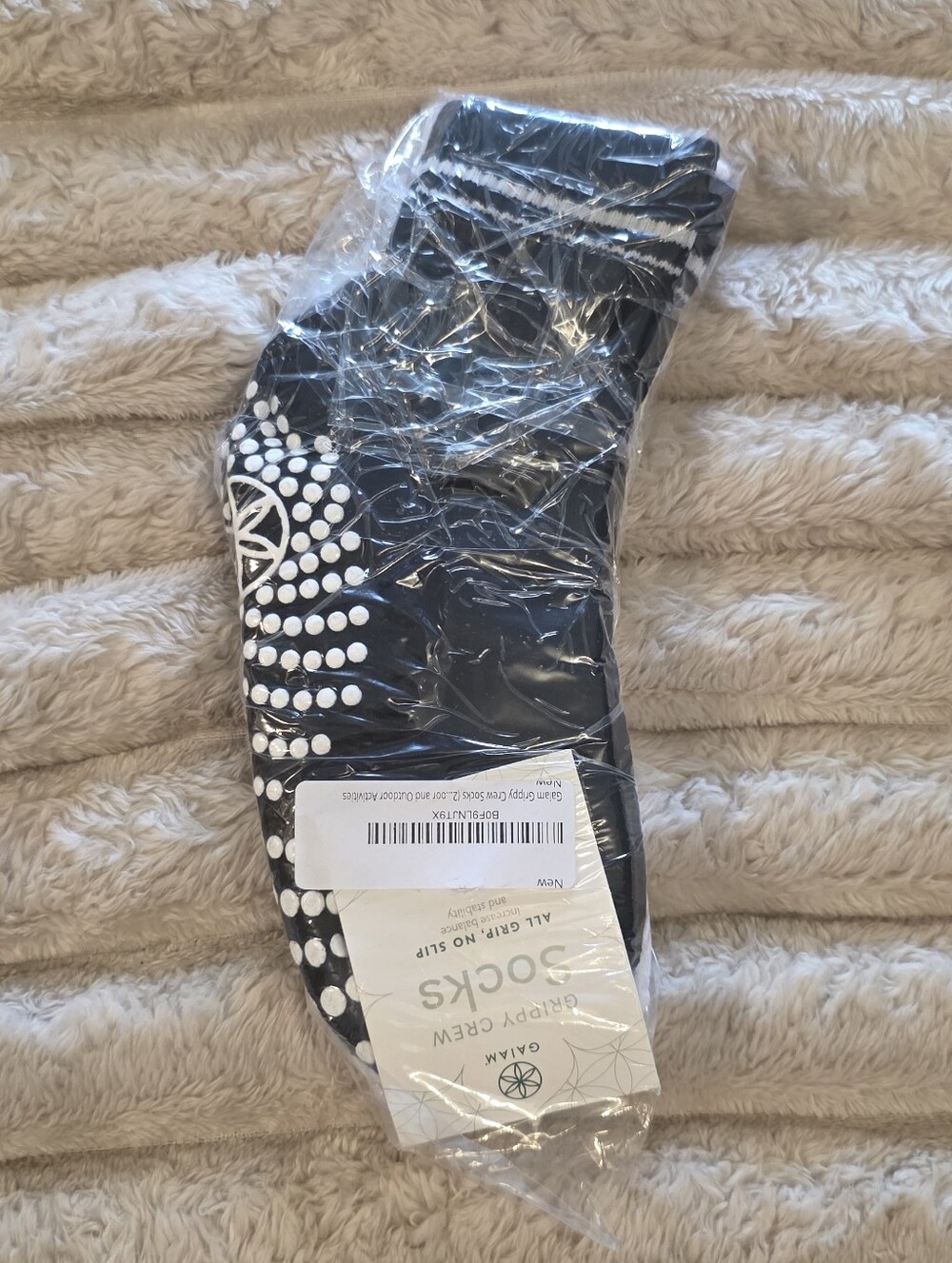 Nwt Gaiam 2 Pack Women's Non-Slip Grip Crew Socks For Pilates/yoga